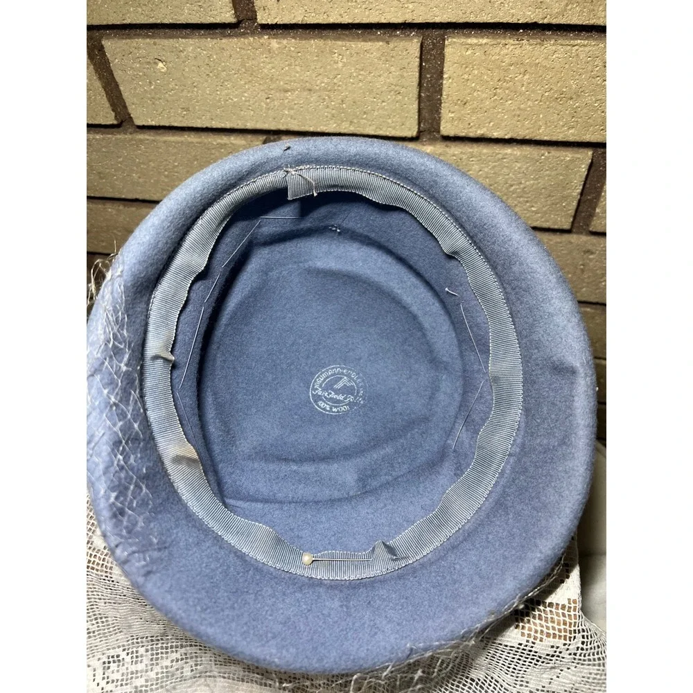 Vintage 100% Wool Pillbox Hat With Veil Neumann-Endler Fairfield Felts Blue